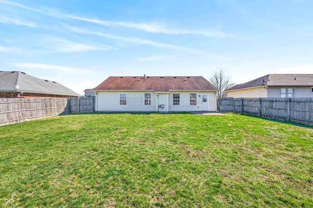 34 Clear Spring Lane, Trafalgar, IN 46181