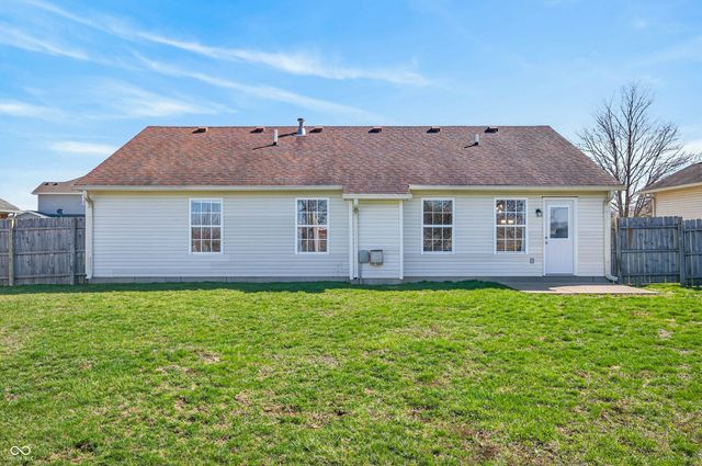 34 Clear Spring Lane, Trafalgar, IN 46181