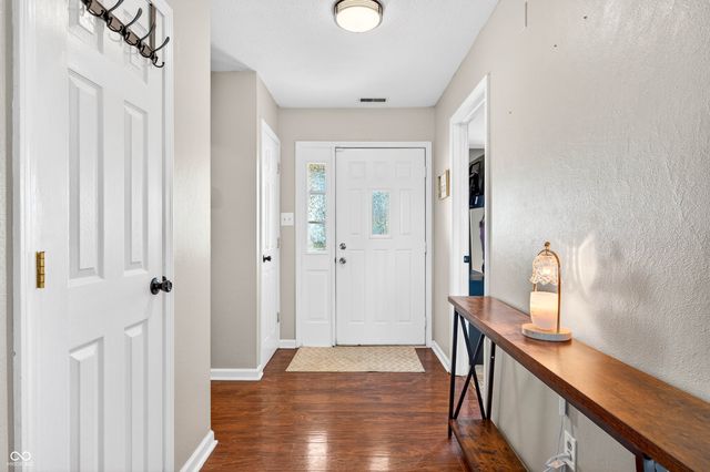 34 Clear Spring Lane, Trafalgar, IN 46181