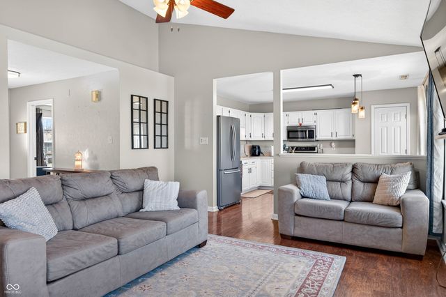 34 Clear Spring Lane, Trafalgar, IN 46181