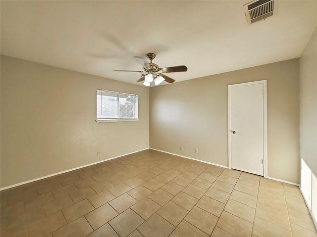 1814 Nicole CIR B, Round Rock, TX 78664