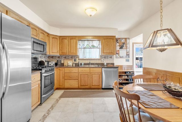 14551 Debbie Drive, Sterling Heights, MI 48313