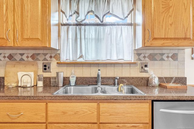 14551 Debbie Drive, Sterling Heights, MI 48313