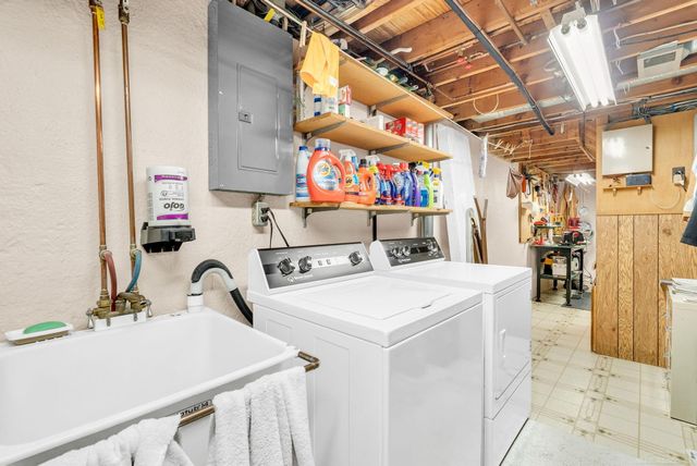 14551 Debbie Drive, Sterling Heights, MI 48313
