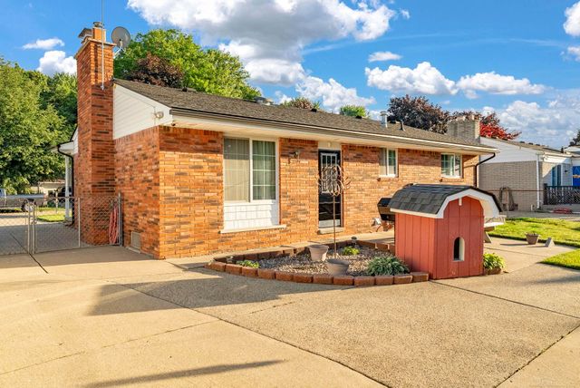 14551 Debbie Drive, Sterling Heights, MI 48313