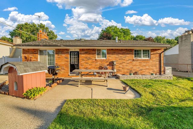 14551 Debbie Drive, Sterling Heights, MI 48313