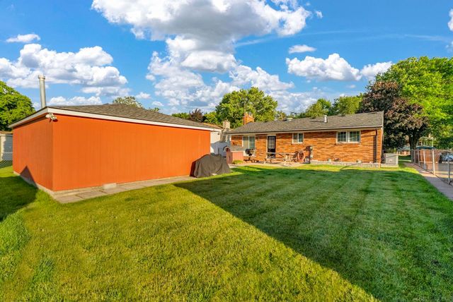 14551 Debbie Drive, Sterling Heights, MI 48313