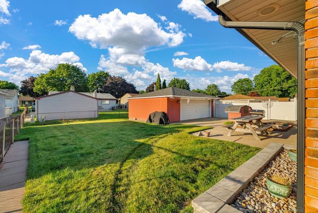14551 Debbie Drive, Sterling Heights, MI 48313