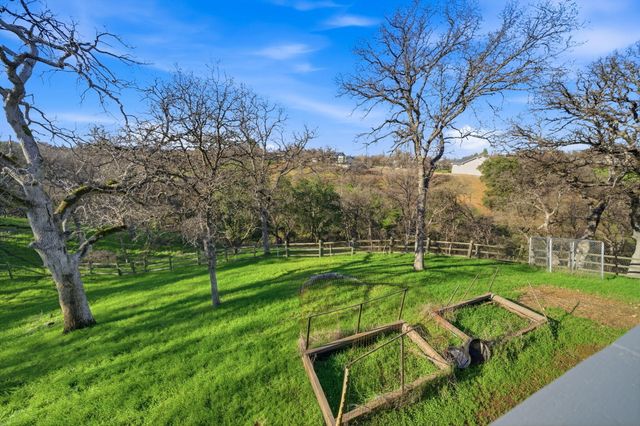 14435 Del Oro Court, Red Bluff, CA 96080