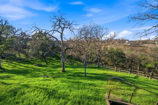 14435 Del Oro Court, Red Bluff, CA 96080