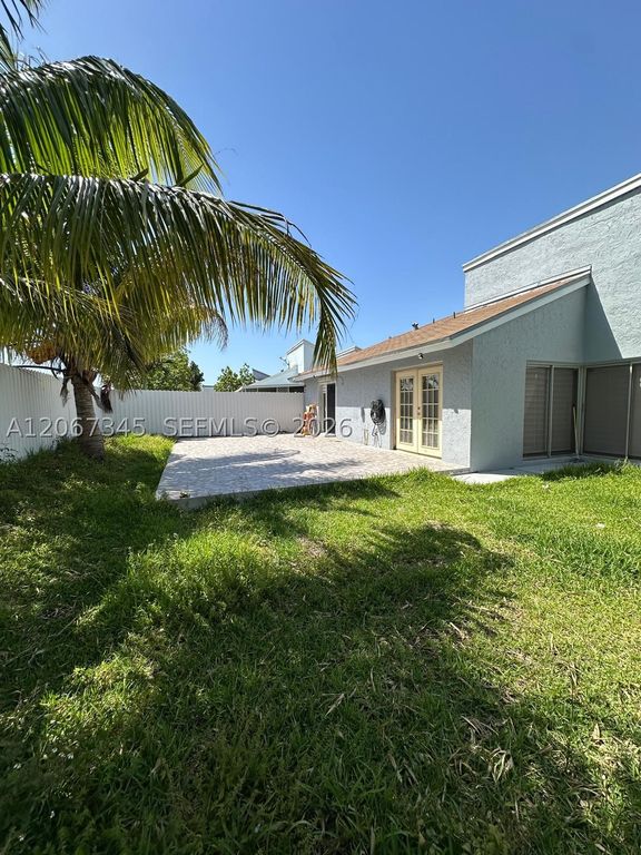 20926 SW 124th Ave Rd, Miami, FL 33177