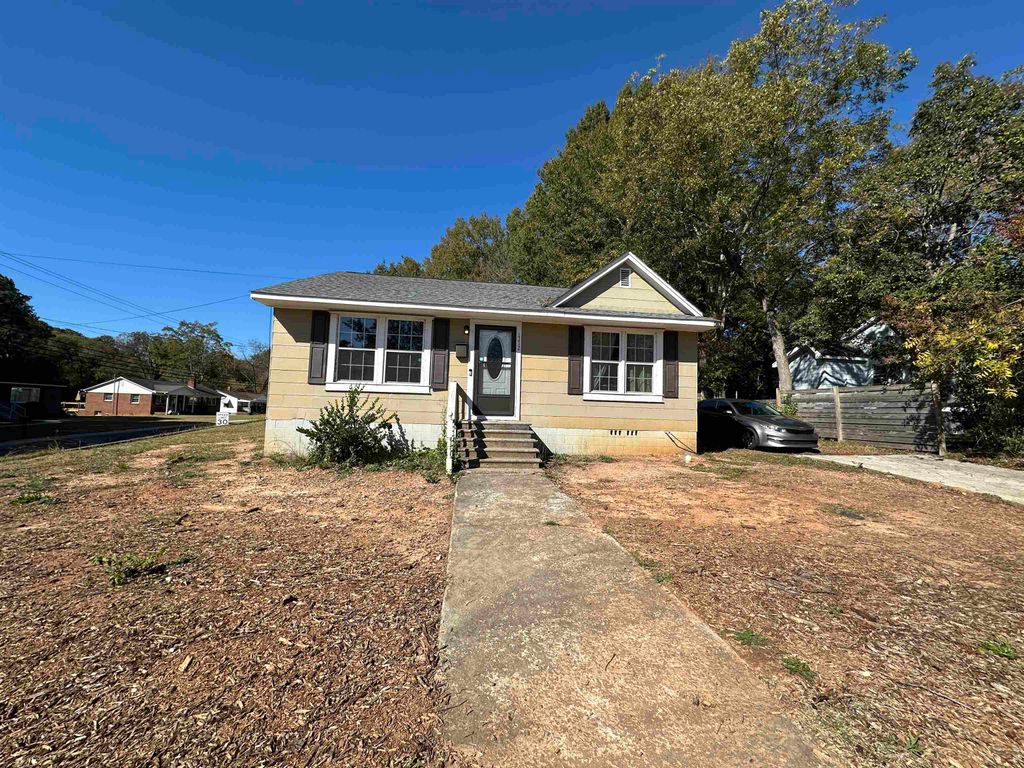 1112 S Johnson Street, Gaffney, SC 29340
