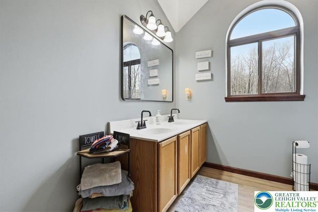 174 Marthas Lane, Tobyhanna Twp, PA 18347