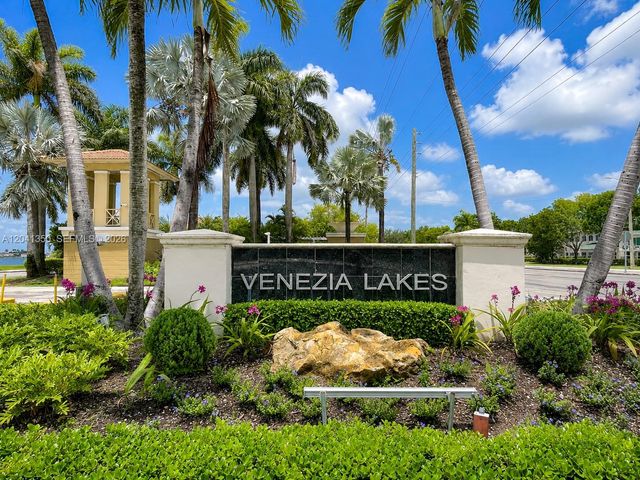 12716 SW 136 TE, Miami, FL 33186