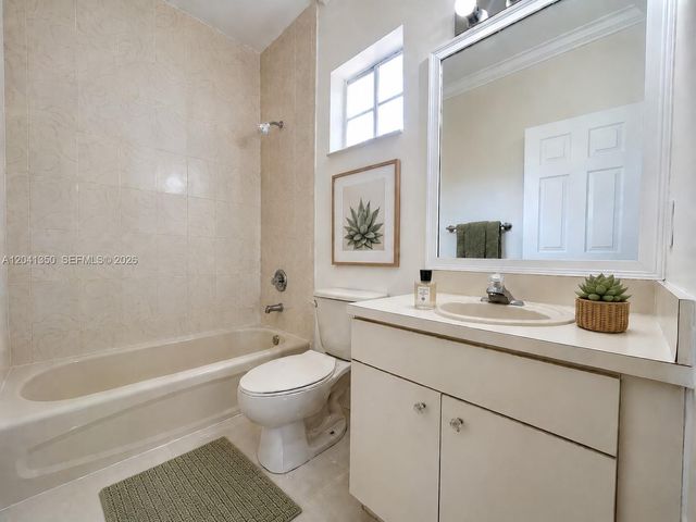 12716 SW 136 TE, Miami, FL 33186