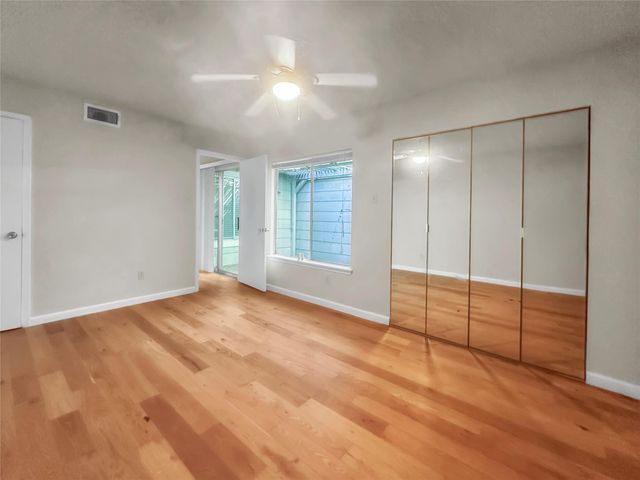 7059 Greenway Chase Street, Houston, TX 77072