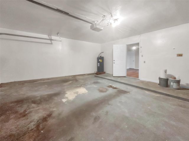 7059 Greenway Chase Street, Houston, TX 77072