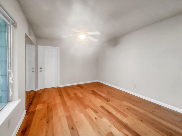 7059 Greenway Chase Street, Houston, TX 77072