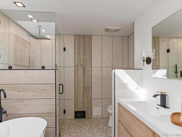 6901 S Uinta Street, Centennial, CO 80112