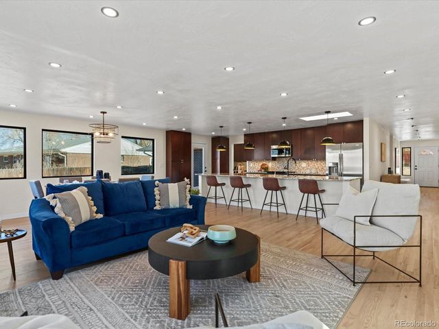 6901 S Uinta Street, Centennial, CO 80112