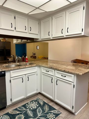 11904 E 14 Mile Road, Warren, MI 48093