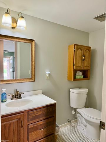 11904 E 14 Mile Road, Warren, MI 48093