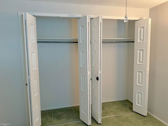11904 E 14 Mile Road, Warren, MI 48093