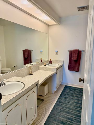 11904 E 14 Mile Road, Warren, MI 48093