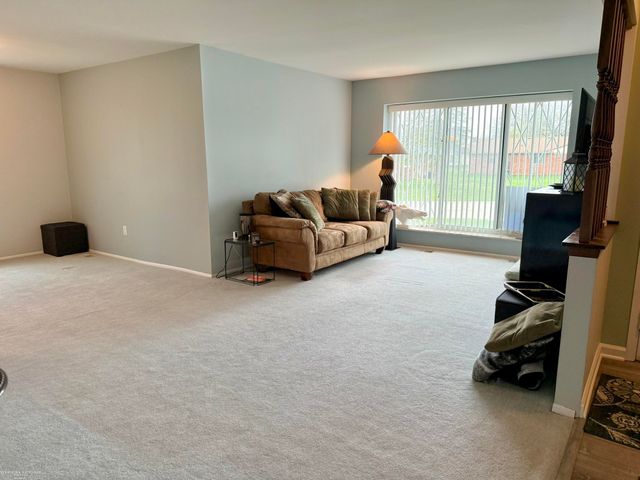 11904 E 14 Mile Road, Warren, MI 48093