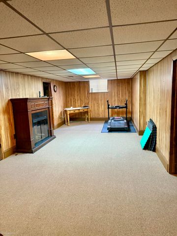 11904 E 14 Mile Road, Warren, MI 48093