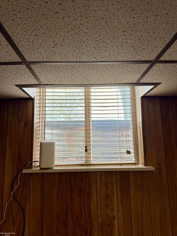 11904 E 14 Mile Road, Warren, MI 48093