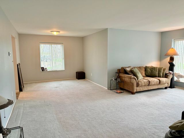 11904 E 14 Mile Road, Warren, MI 48093