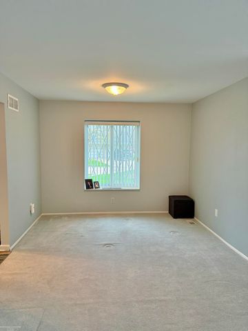 11904 E 14 Mile Road, Warren, MI 48093