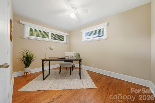 4583 Woodlark Lane, Charlotte, NC 28211