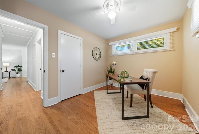 4583 Woodlark Lane, Charlotte, NC 28211