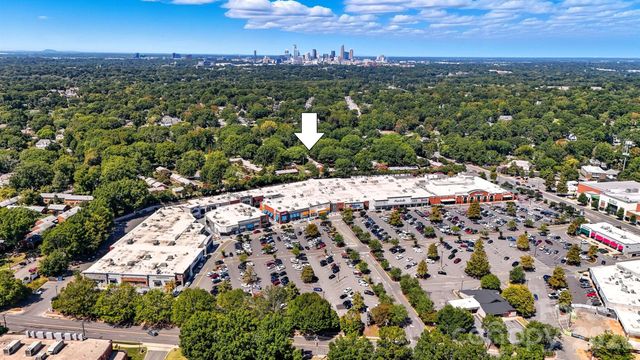 4583 Woodlark Lane, Charlotte, NC 28211