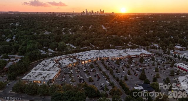 4583 Woodlark Lane, Charlotte, NC 28211