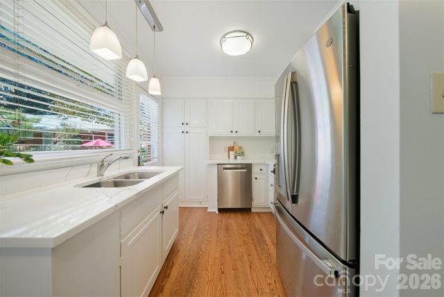 4583 Woodlark Lane, Charlotte, NC 28211