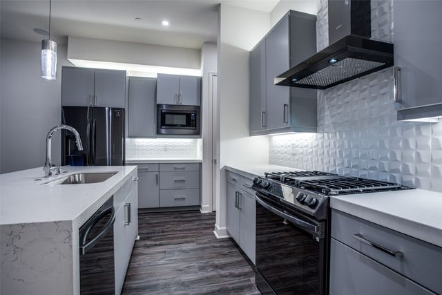 1813 Park Avenue 205, Dallas, TX 75215