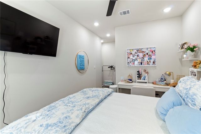4038, 4042, 4046 Gunner Trail, College Station, TX 77845
