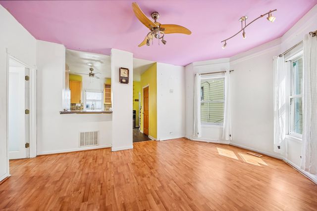 3819 N Kilpatrick Avenue, Chicago, IL 60641
