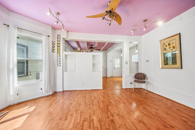 3819 N Kilpatrick Avenue, Chicago, IL 60641