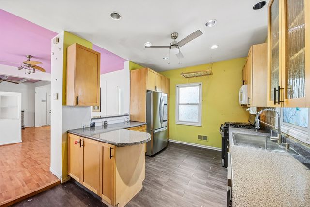 3819 N Kilpatrick Avenue, Chicago, IL 60641