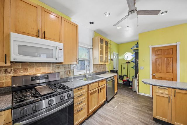 3819 N Kilpatrick Avenue, Chicago, IL 60641