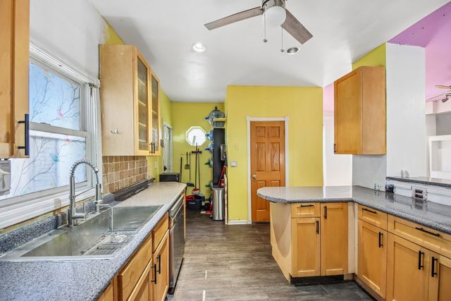 3819 N Kilpatrick Avenue, Chicago, IL 60641