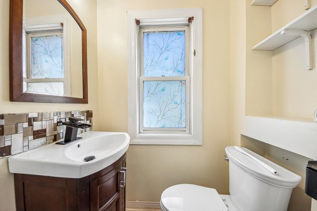 3819 N Kilpatrick Avenue, Chicago, IL 60641