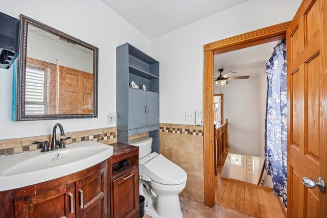 3819 N Kilpatrick Avenue, Chicago, IL 60641