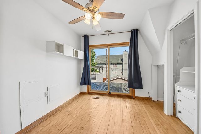 3819 N Kilpatrick Avenue, Chicago, IL 60641