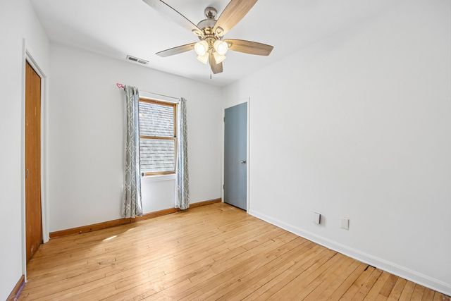 3819 N Kilpatrick Avenue, Chicago, IL 60641