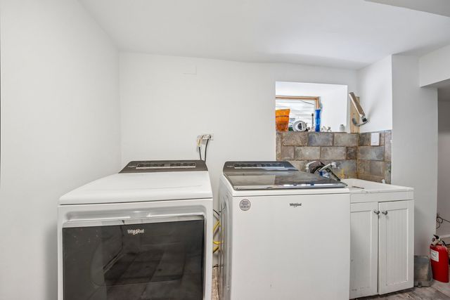 3819 N Kilpatrick Avenue, Chicago, IL 60641